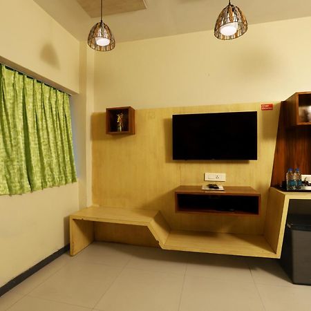 Hotel Elite Continental- Near Mumbai International Airport Andheri East Εξωτερικό φωτογραφία